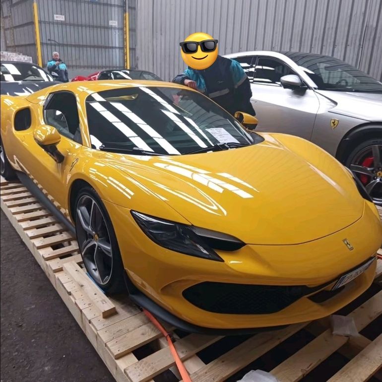 Las Ferrari de coleccionistas y empresarios de alto perfil ya están en la Argentina. Foto: chinocarspotter Las Ferrari de coleccionistas y empresarios de alto perfil ya están en la Argentina. Foto: chinocarspotter