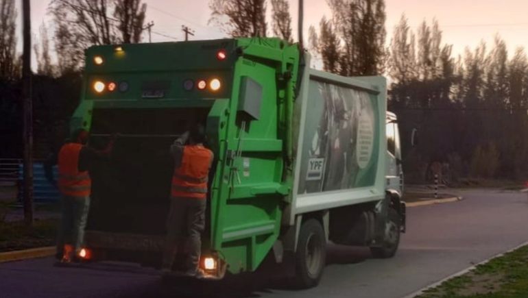 Los médicos de un hospital de Santa Cruz solo pudieron intervenir para detener la hemorragia: el recolector llegó con el pie destruido y tuvieron que amputarlo.