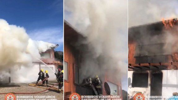 Incendio en un complejo de cabañas: hay daños totales y dos bomberos heridos