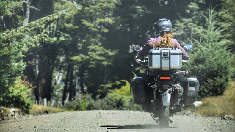 La youtuber neuquina que recorre el país en moto desde hace cinco años y ya suma más de 120 mil kilómetros | LM Neuquen La youtuber neuquina que recorre el país en moto desde hace cinco años y ya suma más de 120 mil kilómetros