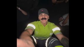 Video viral: se coló en el Lollapalooza vestido de barrendero