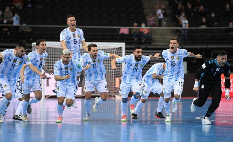 ¡Argentina, a semis del Mundial de Futsal! Penales y la reacción de Messi