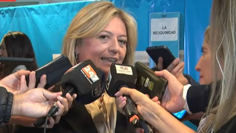 Karina Maureira diputada electa por La Neuqunidad. Karina Maureira diputada electa por La Neuqunidad.