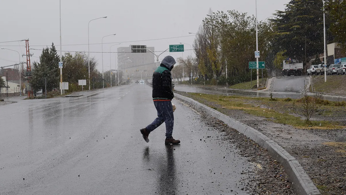vuelve la lluvia y el frío a Neuquén thumbnail