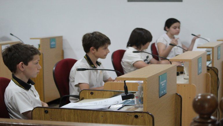 El emotivo homenaje a un profe de Plottier que falleció por COVID