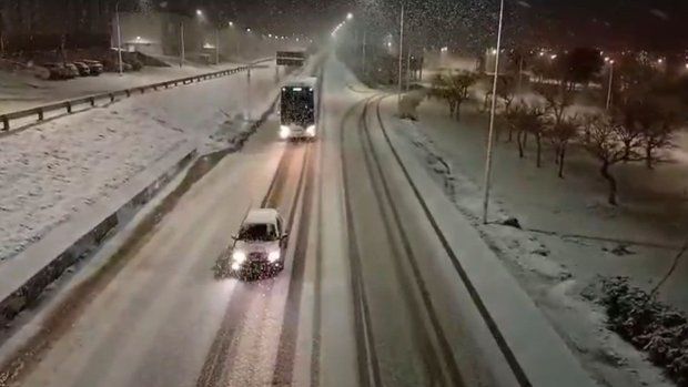 El temporal de nieve ya llegó a Zapala.