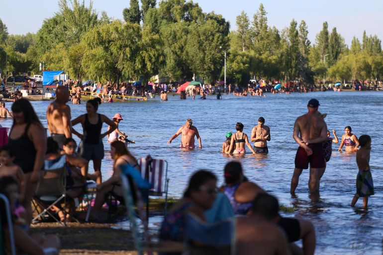 Los controles de alcoholemia se harán también en Navidad a la salida de los balnearios. Los controles de alcoholemia se harán también en Navidad a la salida de los balnearios.