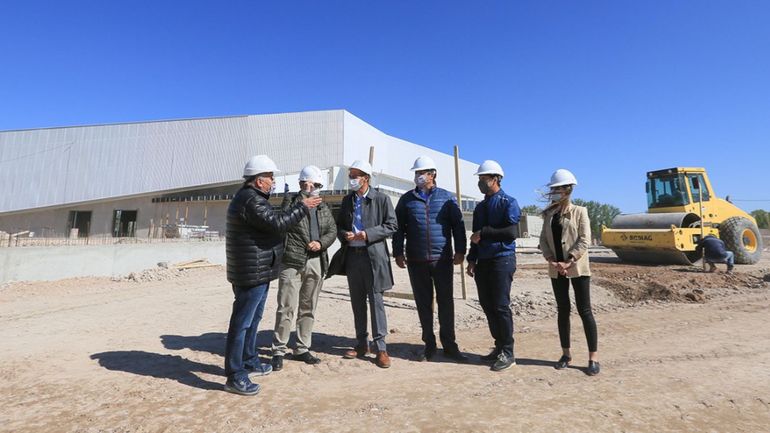Gutiérrez y Gaido recorrieron la obra del Centro de Exposiciones y Convenciones