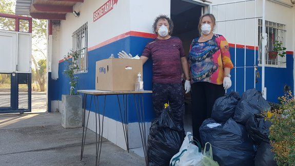 Un abrazo solidario del Trico para paliar la crisis