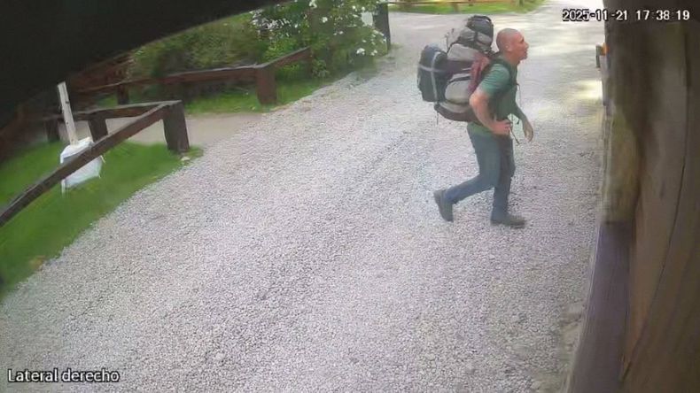 A más de un mes de la desaparición, se conocieron las últimas imágenes del neuquino buscado en el cerro Tronador | LM Neuquen A más de un mes de la desaparición, se conocieron las últimas imágenes del neuquino buscado en el cerro Tronador