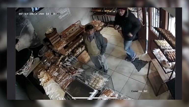 La panadería propuso bailar por medialunas y los clientes cumplieron.