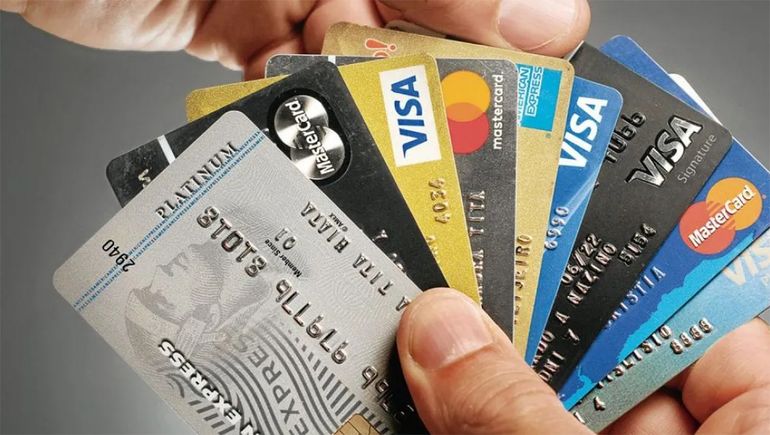 Le descontaron varias veces el resumen de la tarjeta y ahora deberán indemnizarlo