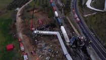 tragedia en grecia: un choque de trenes dejo 36 muertos y cientos de heridos tragedia en grecia: un choque de trenes dejo 36 muertos y cientos de heridos