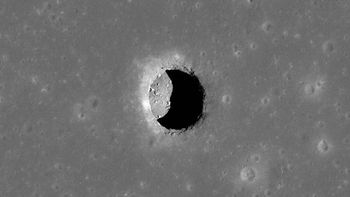 Descubren una cueva habitable en la Luna Descubren una cueva habitable en la Luna