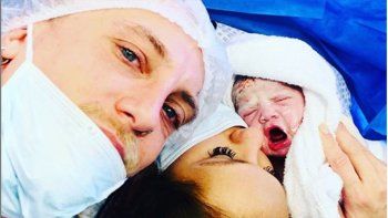 la felicidad de barby silenzi y el polaco por el nacimiento de su hija la felicidad de barby silenzi y el polaco por el nacimiento de su hija