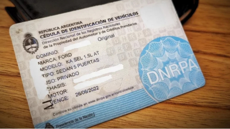 Estafa interprovincial: falsifican la cédula verde, transfieren el vehículo y toman créditos