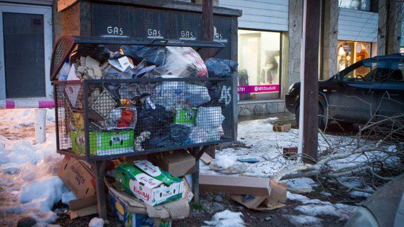Los comerciantes también reclamaron la falta de recolección de residuos, que generó calles desbordadas de basura.&nbsp;
