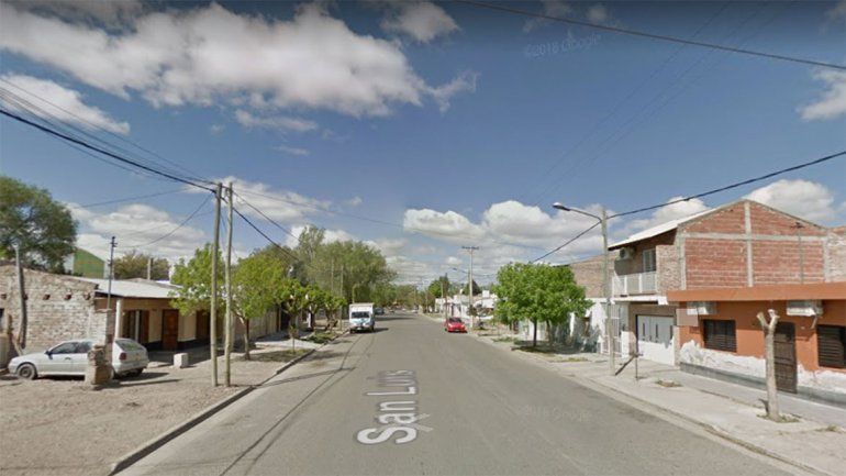 Robaron una casa: uno escapó, al otro lo atraparon con el botín en la parada del cole