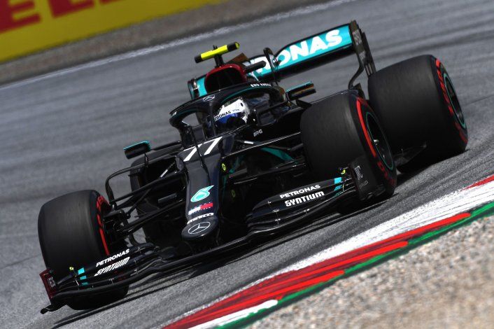 Valtteri Bottas se qued&oacute; con la victoria en Austria. El finland&eacute;s de Mercedes fue escoltado por Leclerc y Norris.