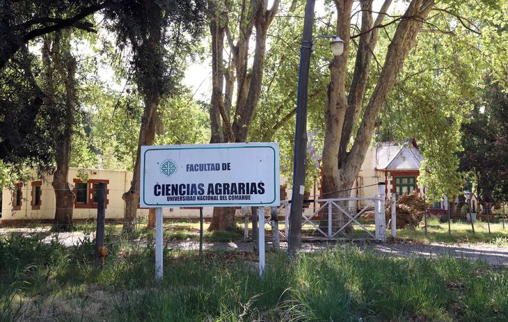 La FACA está en Cinco Saltos. Foto: Claudio Espinoza. La FACA está en Cinco Saltos. Foto: Claudio Espinoza.