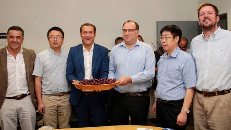 Gutiérrez destacó la importancia de la exportación de cerezas a China