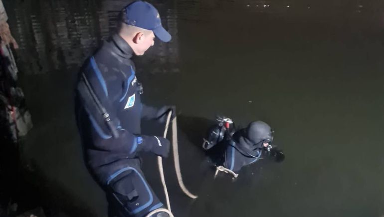 Una vez encontrado el auto, se realizó una marcación para luego retirarlo. Una vez encontrado el auto, se realizó una marcación para luego retirarlo.