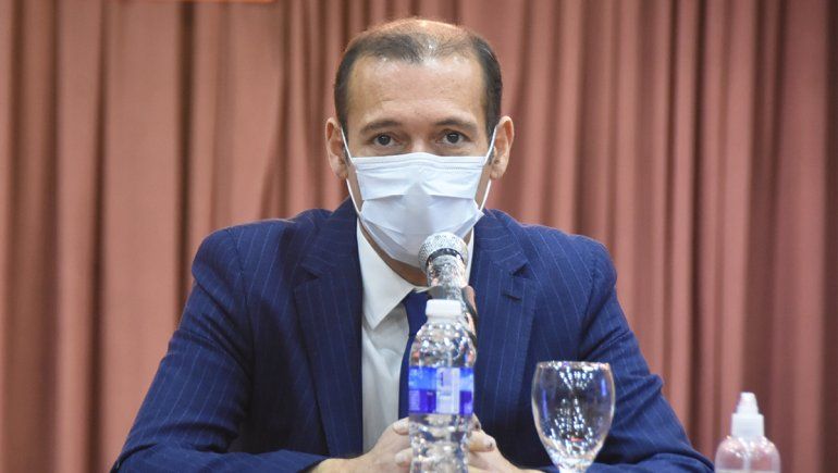 Gutiérrez criticó a ATEN y dijo que el 44% de los docentes ya cobró el aguinaldo