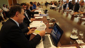 bruno, con el presupuesto a diputados bruno, con el presupuesto a diputados