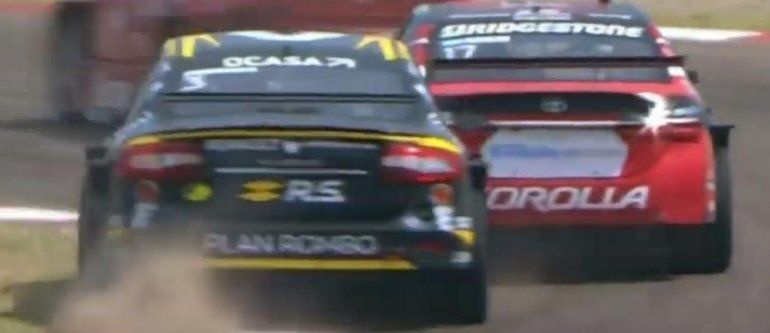 Pernía - Rossi, la maniobra que encendió al Súper TC2000