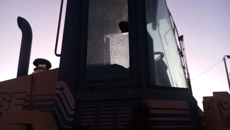 Desalojo en Las Perlas: hirieron a un empleado municipal