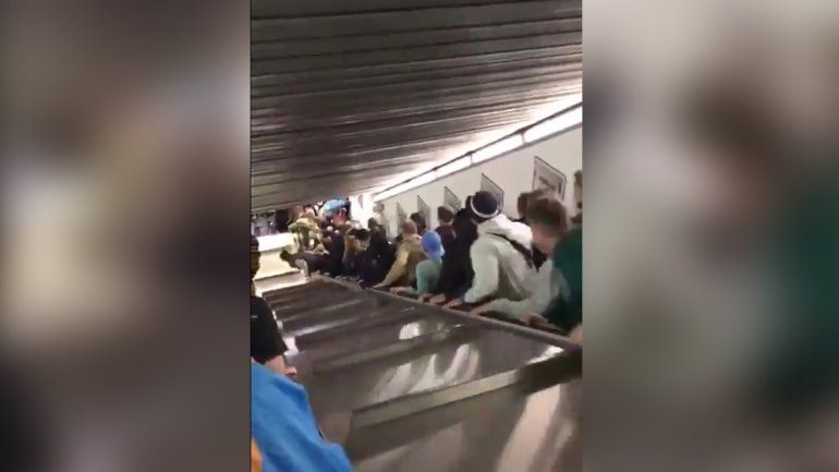 Pánico en el subte de Roma por la caída de una escalera mecánica