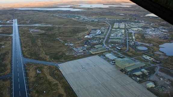 El Gobierno Nacional evalúa que Aerolíneas Argentinas realice vuelos a las Islas Malvinas