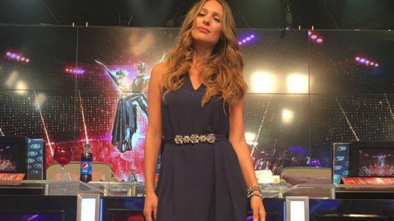 Pampita no quiere peleas y se zambulle en el aquadance