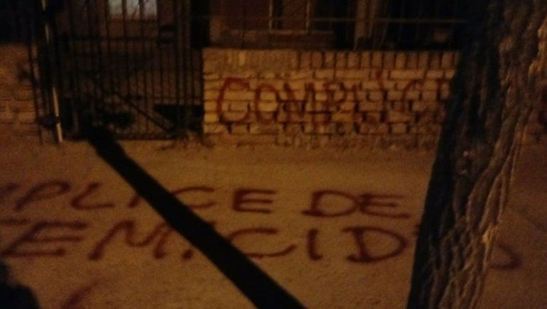 Escrachan la casa del cómplice del femicidio de Delia