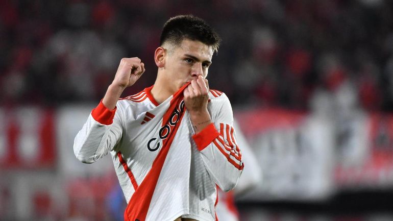 El Diablito Echeverri abrió el marcador para River.