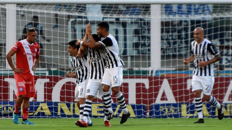 El Lobo fue más que San Lorenzo en el Bosque y le ganó con justicia por la mínima por 1-0. En Córdoba