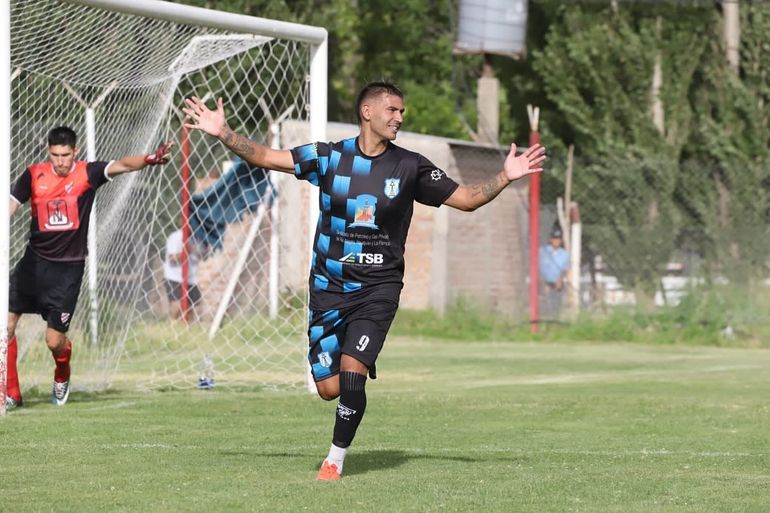 David Boquín, el goleador de Rincón que quiere ascender al Federal A