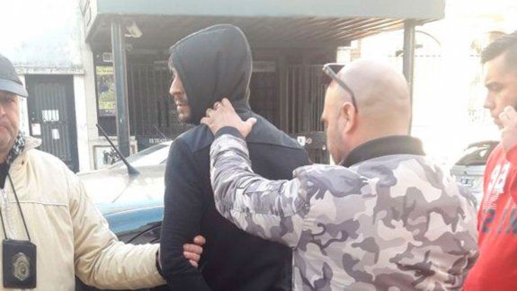 El abusador, de 42 años, fue detenido después de que atacara a una mujer de 34 años, a quien introdujo a la fuerza en su auto.&nbsp; 