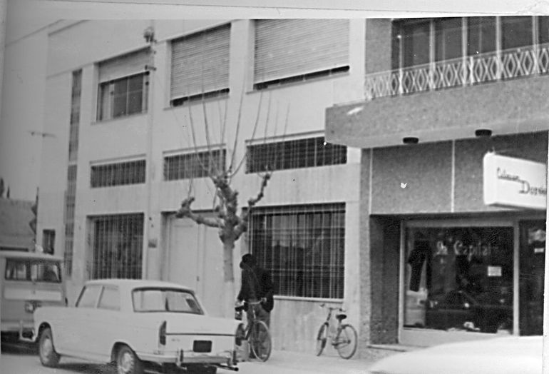 Cuculich pasó de utilizar un Ford Falcón gris a un clásico Peugeot 404 blanco. Cuculich pasó de utilizar un Ford Falcón gris a un clásico Peugeot 404 blanco.