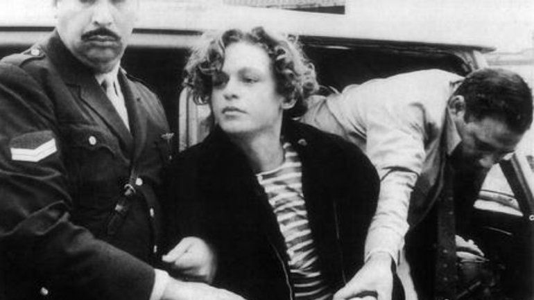 El casting está abierto a actores y no actores de entre 18 y 21 años que tengan un parecido con el asesino cuando era joven.