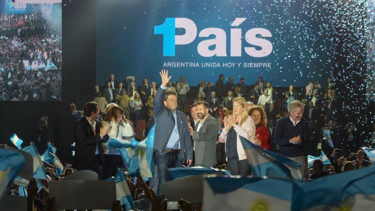 Sergio Massa esperó a último momento para dar su candidatura.