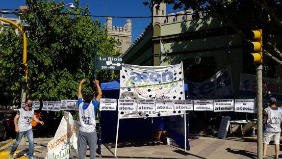 ATEN evalúa acampar en Casa de Gobierno ante la falta de convocatoria