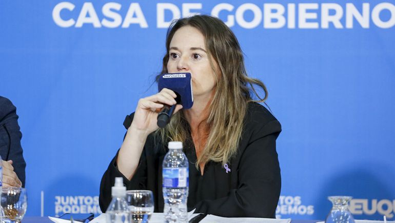 El protocolo fue presentado por la ministra de las Mujeres y de la Diversidad, Maria Eugenia Ferraresso y el gobernador Omar Gutiérrez en octubre del 2022.