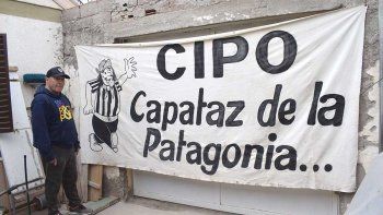 asi nacio el capataz de la patagonia, emblema del albinegro asi nacio el capataz de la patagonia, emblema del albinegro