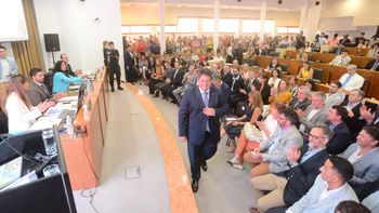 gaido abrio las sesiones con fuertes criticas a milei: no vamos a permitir que la republica del obelisco pare una sola obra gaido abrio las sesiones con fuertes criticas a milei: no vamos a permitir que la republica del obelisco pare una sola obra