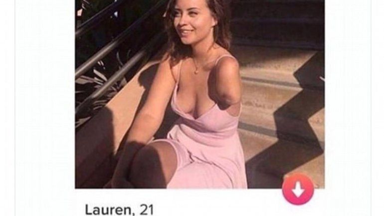 Le falta un brazo y le sobran pretendientes