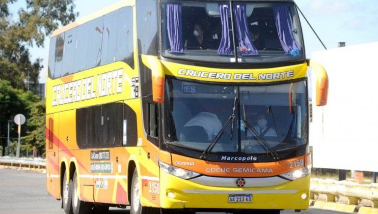 Vacaciones 2021: cómo es viajar en micro durante la pandemia