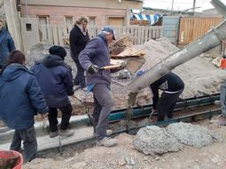 La organización que representa a los barrios populares del país denunció que el gobierno nacional resolvió terminar con el Fondo de Integración Socio Urbana (Fisu). No habrá presupuesto para obras de infraestructura barrial.