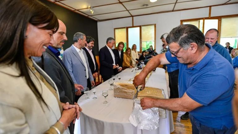 Julieta Corroza en la Región Alto Neuquén. Julieta Corroza en la Región Alto Neuquén.