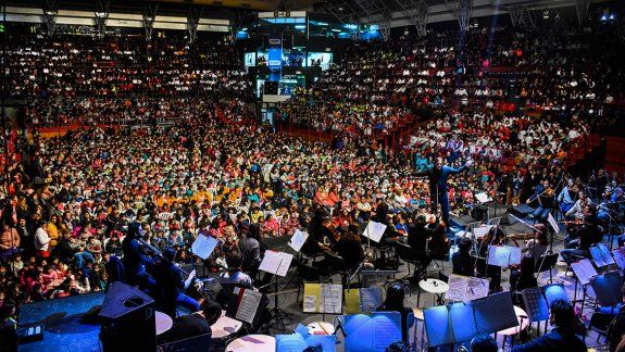 10 mil chicos disfrutaron de La Sinfónica en el Ruca